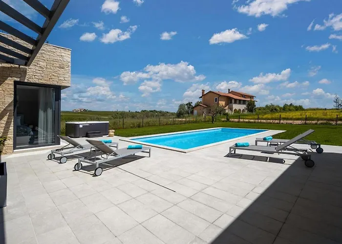 Ferienhaus Estate